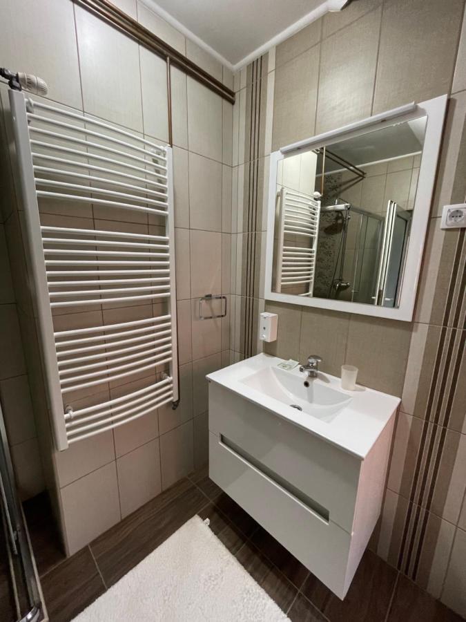 Guest House Luxotel Зренянин Екстериор снимка